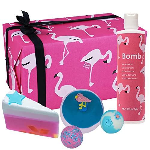 Bomb Cosmetics Let's Flamingle Handgemachtes Geschenkpaket für Bad, Körper und Dusche, Flamingo-Thema, enthält 5 Stück, 500 g
