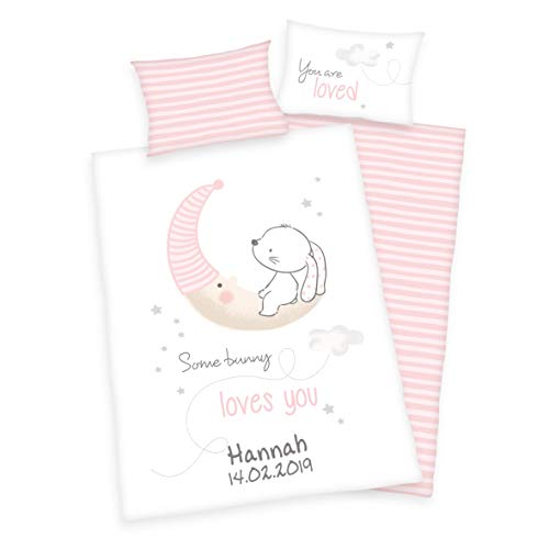 Baby Bettwäsche mit Namen bestickt 100x140cm - Motiv kleiner Hase - individuelles Geschenk für Kinder