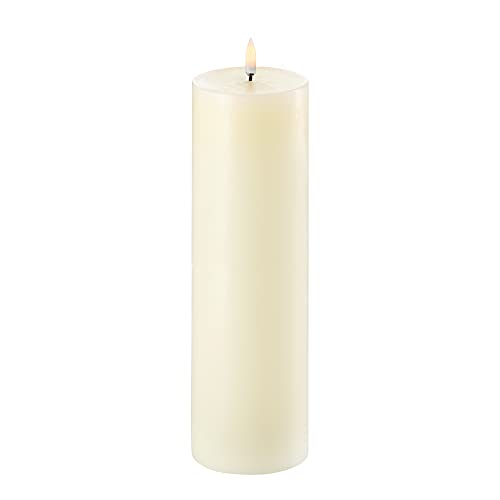 Piffany Copenhagen Uyuni Lighting Pillar LED Kerze 7,8 x 25 cm Echtwachs Ivory - 6 Stunden Timerfunktion - Keine Brandgefahr, Keine Rußbildung und kein Geruch