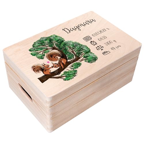 Creative Deco Erinnerungsbox Baby Holzkiste Personalisiert | 30 x 20 x 14 cm (+/-1cm) | Eichhörnchen Motiv für Geburt & Taufe | Groß Natur Geschenk Spielzeugkiste Holzbox mit Deckel und Giffen Gravur