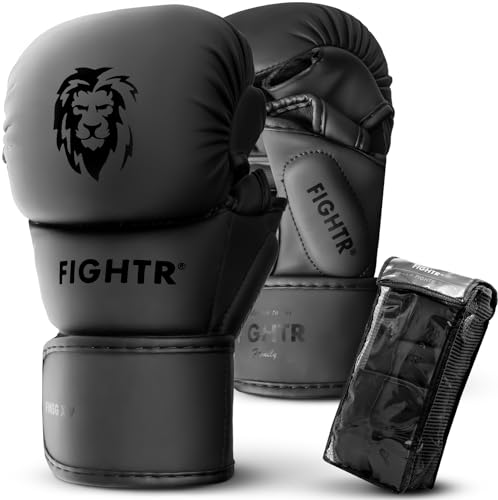 FIGHTR® MMA Sparring Handschuhe mit bestem Sitz für maximale Stabilität | mit extra Dicker Polsterung | für Sparring, MMA, Boxen, Kickboxen & Kampfsport 07 oz | inkl. Tragetasche (All Black, S)