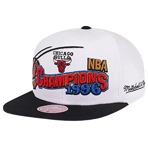 Mitchell & Ness Chicago Bulls 1996 NBA Champions Original Fit Snapback Cap Weiß, One Size