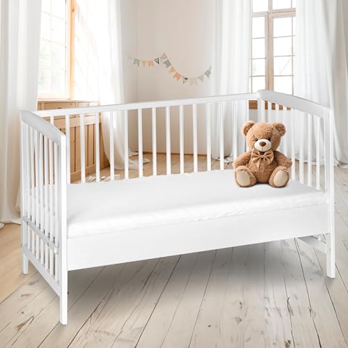 Schardt - Baby Beistellbett Micky - weiß - 60x120cm - aus massivem Buchenholz - Stufenlos Höhenverstellbar - inkl. Umbauseiten und Sicherheitsgurt