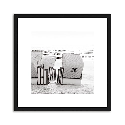 artissimo, Design-Edition, gerahmtes Poster, 30x30cm, PE6393-ER, Meer S&W: Strandkörbe, Bild, Wandbild gerahmt, Design-Poster mit Rahmen, schwarz-weiß Foto, Strand und Meer