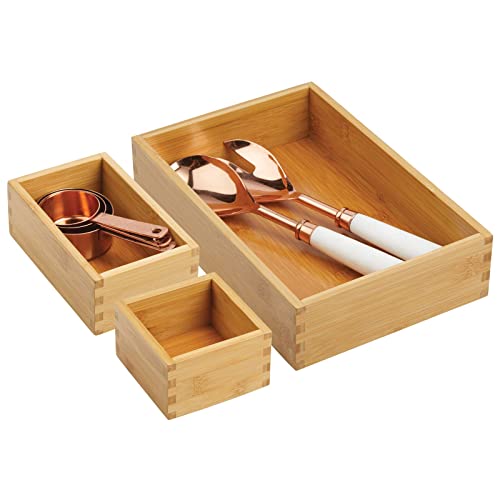 mDesign Aufbewahrungsbox für die Küche – Schubladenbox aus Bambus in verschiedenen Größen – stapelbarer Schubladen Organizer für Besteck und Küchenutensilien – 3er-Set – naturfarben