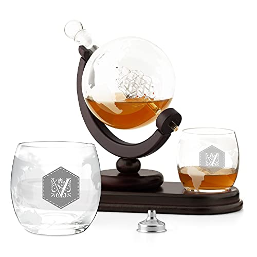 Maverton Whisky Karaffe mit Gravur - Globus mit Schiff, 850 ml - 2er Whiskygläser Set - Whisky Decanter - Geschenk zum Geburtstag für Frauen - personalisiert - Muster