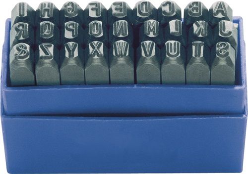 KUKKO Schlagbuchstabensatz (27-teilig Großbuchstaben A - Z / Schrifthöhe 3 mm in Kunststoffbox) - 329-203