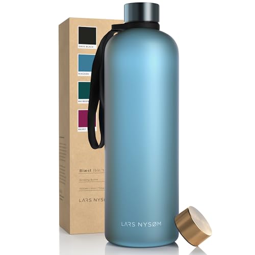 LARS NYSØM Trinkflasche 1.5l | Wasserflasche BPA-frei | Ultraleichte Tritan Sport Flasche auslaufsicher, Kohlensäure geeignet - für Sport, Büro, Yoga | 2 Deckel inkludiert (Niagara, 1500ml)