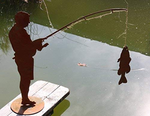 Rostikal | Angler Figur Otmar mit Fisch | Geschenkidee für Angelfreunde aus Edelrost | auf Bodenplatte | 60 cm hoch