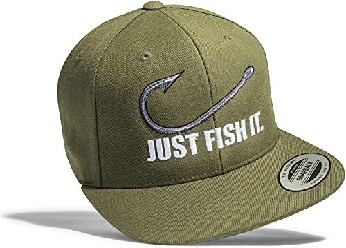 Baddery Angler Hut: Just Fish It - Geschenk für Angler - Angelbekleidung - Cap für Angler - Anglermütze - Angler Kappe - Angler Mütze - Classic Snapback von Flexfit (One Size)