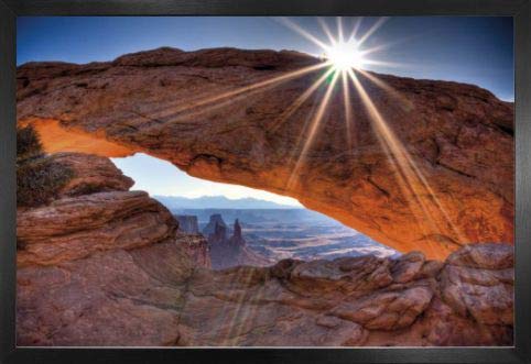 1art1 Schluchten Poster und MDF-Rahmen - Mittagssonne Über Dem Mesa Arch, Canyonlands National Park, USA (91 x 61cm)