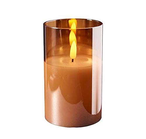 Hochwertige & Edle LED Kerze im Glas - Timer - Realistisch Flackernd - Neuartiges Design (Amber, Höhe: 12,5cm - Ø 7,5cm)