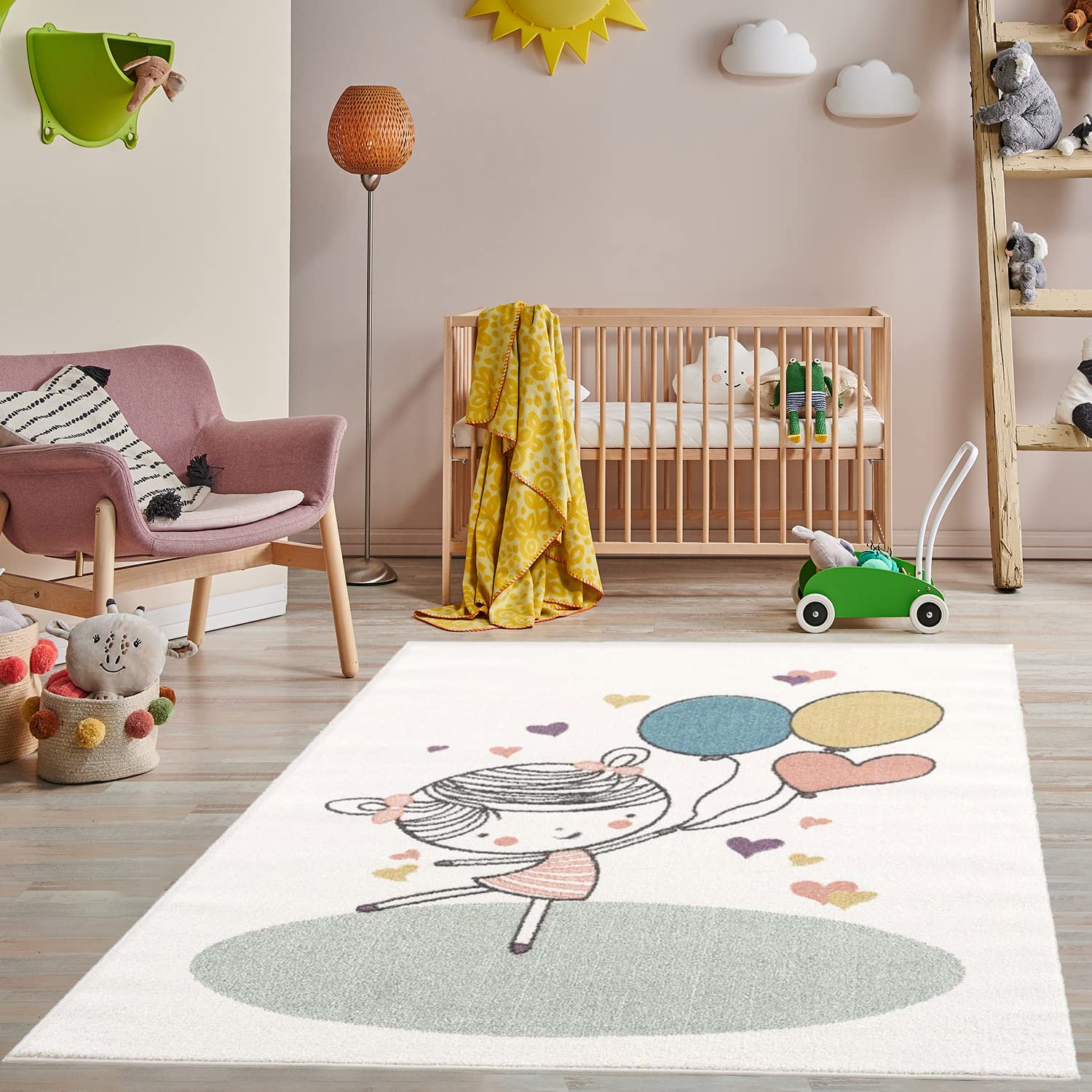 payé Teppich Kinderzimmer - Cream - 120x160 cm - Spielteppich Luftballon Herz fröhliches Mädchen Kurzflor Kinderteppich - Oeko-Tex Standard 100