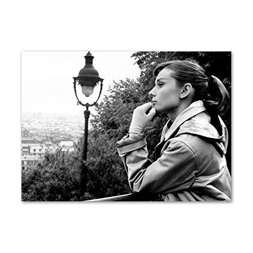 LCSLDW Leinwanddruck Filmstar Audrey Hepburn Poster Und Drucke Schwarz Weiß Wandkunst Leinwand Wandbilder Wohnzimmer Nordisches Dekor, 40X50Cm Ohne Rahmen