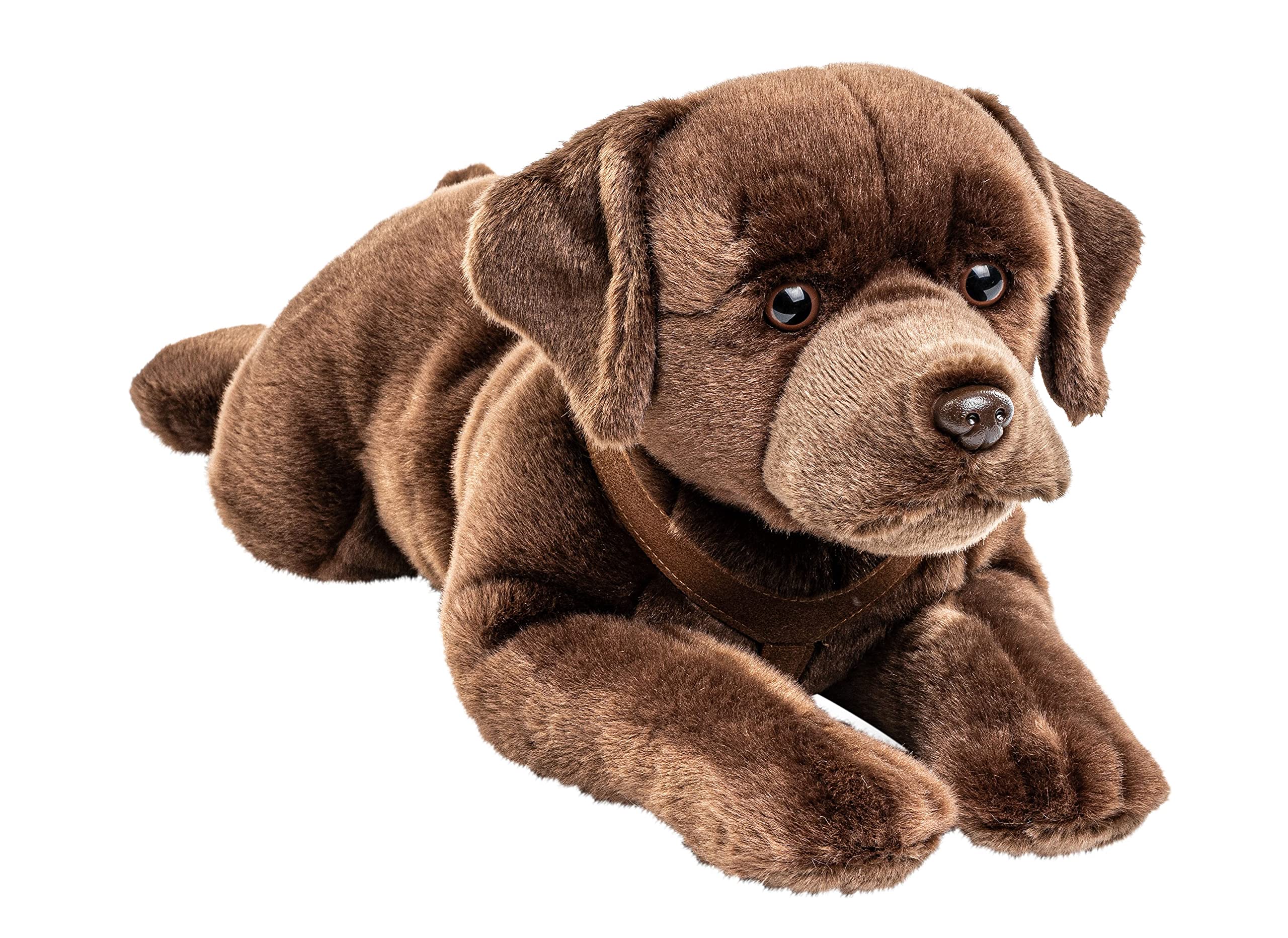 Uni-Toys - Labrador braun, liegend (mit Geschirr) - 60 cm (Länge) - Plüsch-Hund, Haustier - Plüschtier, Kuscheltier