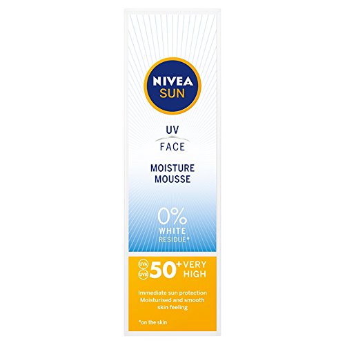 NIVEA UV Face Moisture Mousse LSF50 (75ml), Q10 Face Sun Cream UV Face Cream Feuchtigkeitscreme mit LSF50 für den täglichen Gebrauch, Sonnenschutz für sofortigen UVA/UVB Schutz
