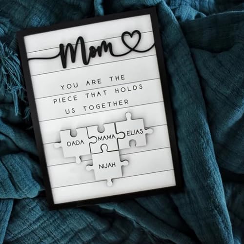 Personalisiertes Muttertags-Puzzle-Schild | Mom You Are The Piece That Holds Us Together Mum Puzzleteil | Personalisiertes Geschenk für Mama | 2–9 Puzzleteile (18 x 28 cm)