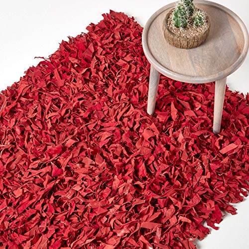 HOMESCAPES Lederteppich/Bettvorleger Dallas 90 x 150 cm, Fransenteppich aus 100% Echtleder, moderner Shaggy-/Hochflor-Teppich, rot