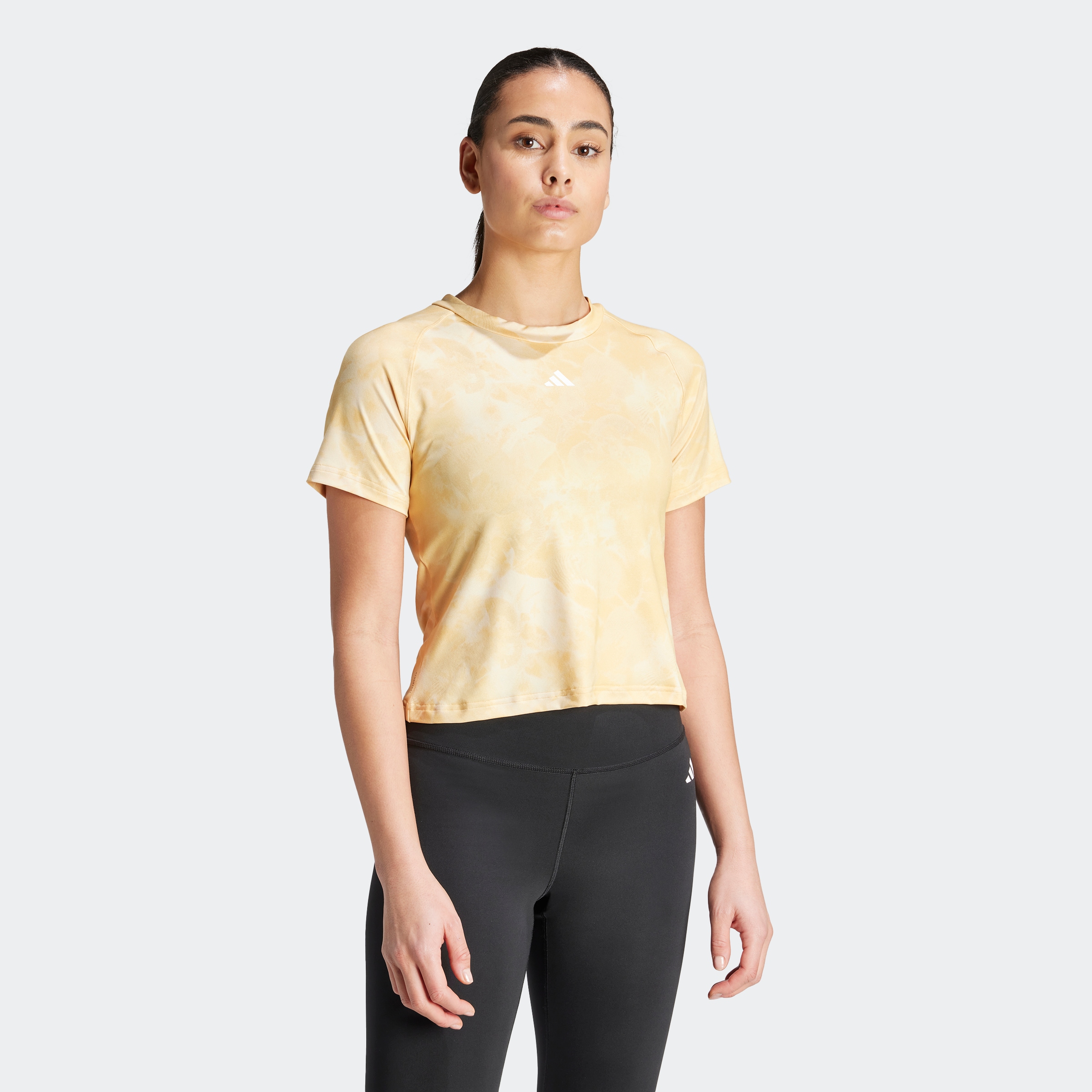 adidas Women's Train Essentials AOP Flower Tie-Dye Tee T-Shirt, Crystal Sand/Semi Spark, L
