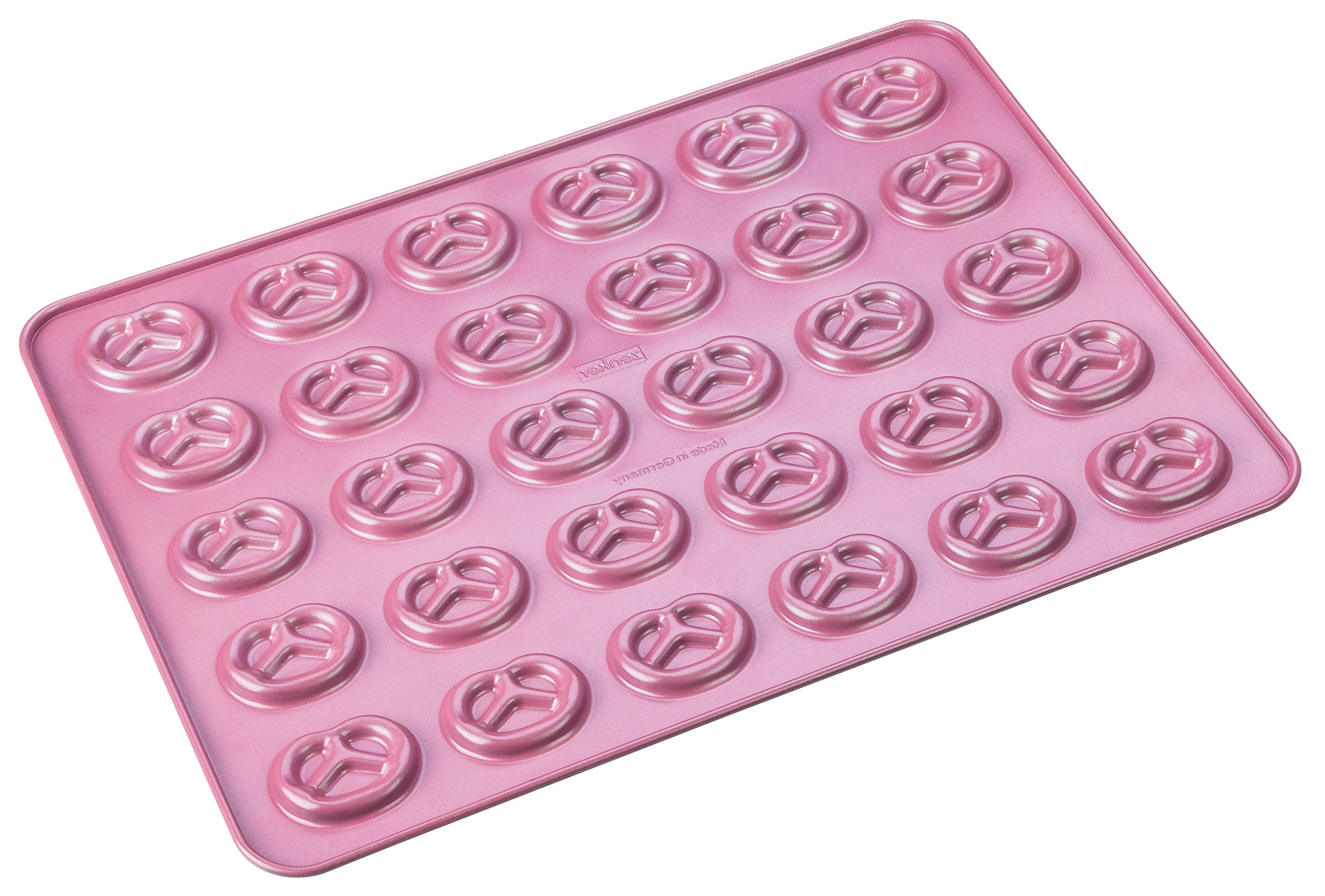 Zenker creative studio Brezel-Backblech, Backform für Snacks, Backblech mit Antihaftbeschichtung für 30 Brezen, kreatives Backen (Farbe: rosa, silber), Menge: 1 Stück