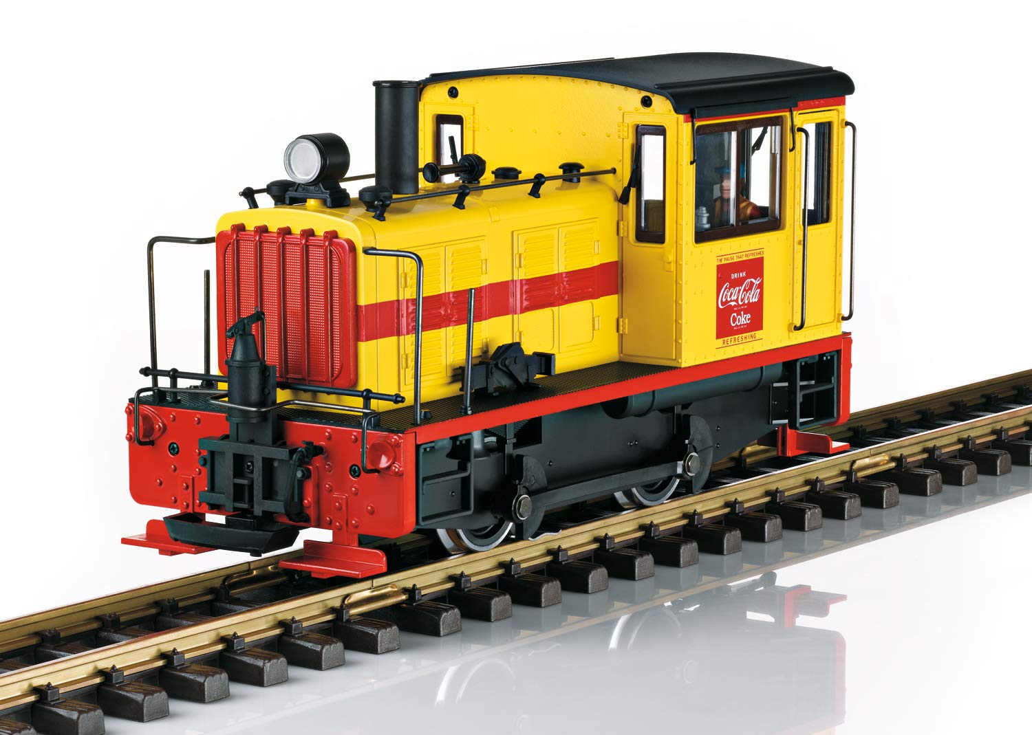 LGB 27631 – Gartenbahn Coca-Cola®, Rangierlok, Epoche III, mit Spitzenlicht, rot-gelbe Lok, Outdoor-Eisenbahn, Spur G