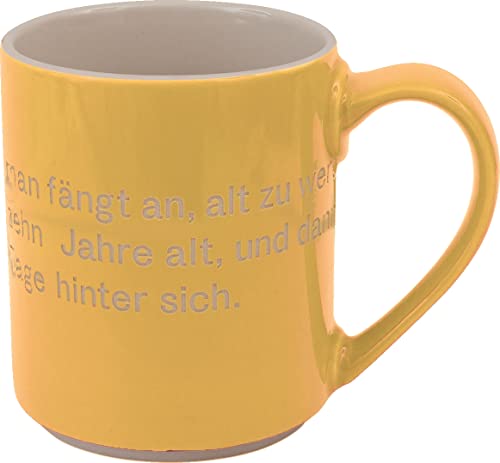 Astrid Lindgren-Helden Becher gelb: mit Pippi-Illustration im Becherboden