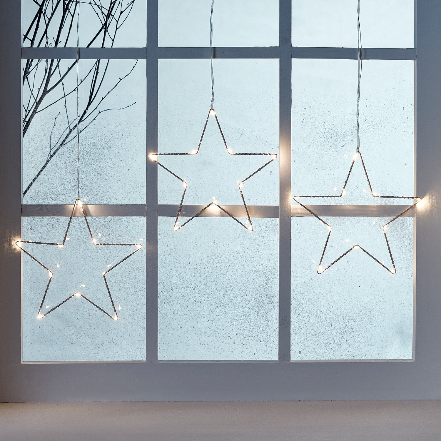 Lights4fun 90cm LED Osby Sternen Vorhang Timer Batterie Lichtervorhang Innen Weihnachtsdeko Leuchtsterne Kinderzimmer