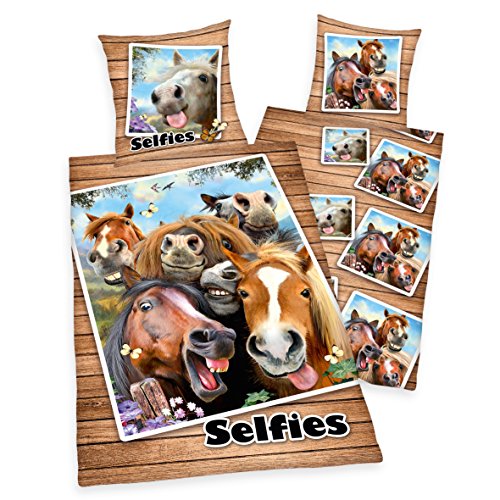 Kinderbettwäsche »Selfies Pferde«, mit Pferdeköpfen