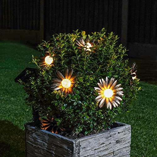 Festive Lights – solarbetriebene Outdoor LED Lichterkette – 3m - mit 10 Metall-Blüten goldfarben