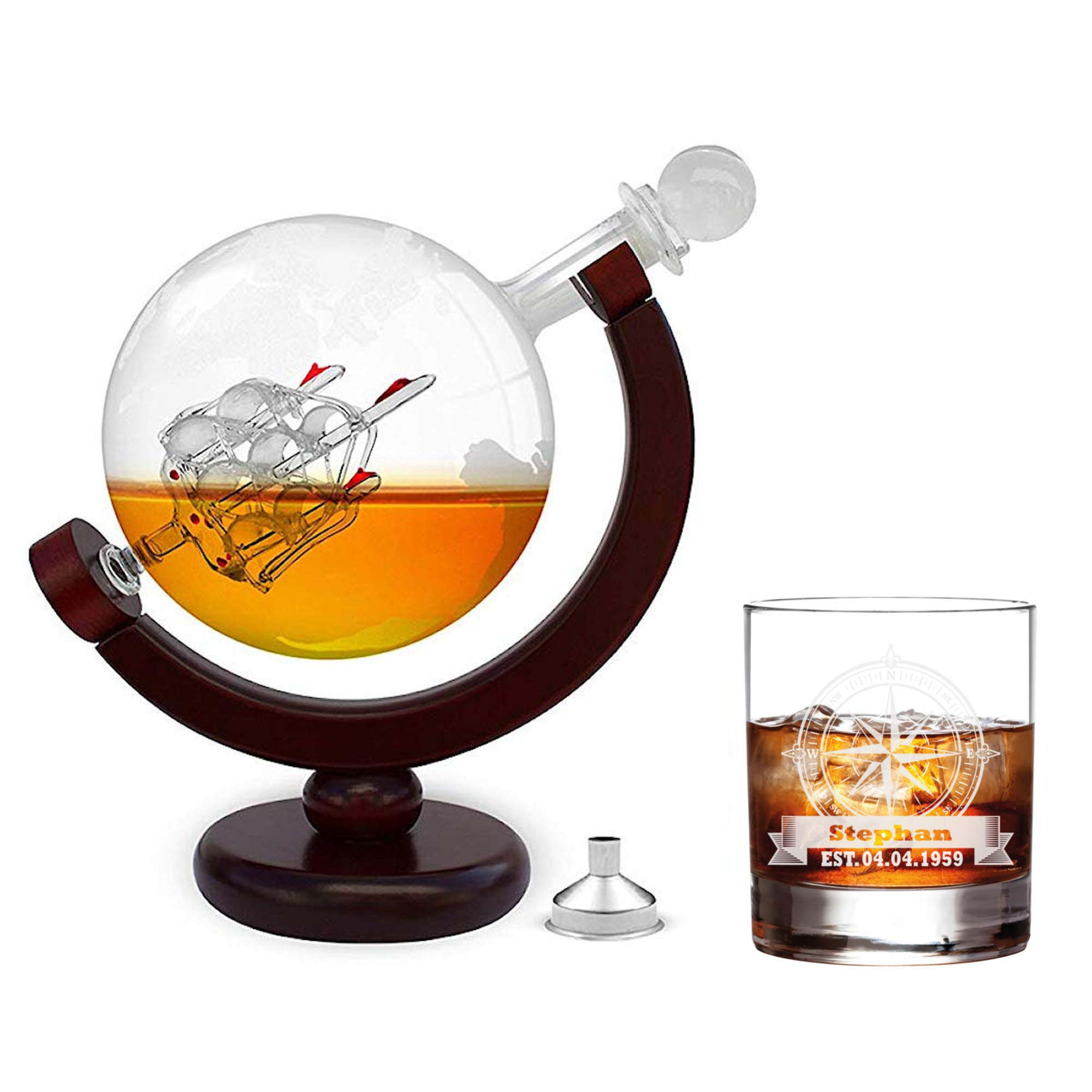 FORYOU24 Whiskeykaraffe im Globus Design + Whiskeyglas mit Gravur - Weltkugel Dekanter aus Glas mit Segelschiff Dekor - Geschenk für Männer- Scotch Decanter - Hergestellt in Handarbeit