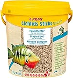 sera Cichlids Sticks Nature 10 L (2 kg) - Basisfutter für größere Cichliden, Barschfutter fürs Aquarium, Fischfutter Aquarium