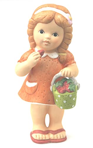 Goebel Ninas Erdbeerernte Figur, Hartporzellan, bunt, 5 x 4.5 x 10 cm