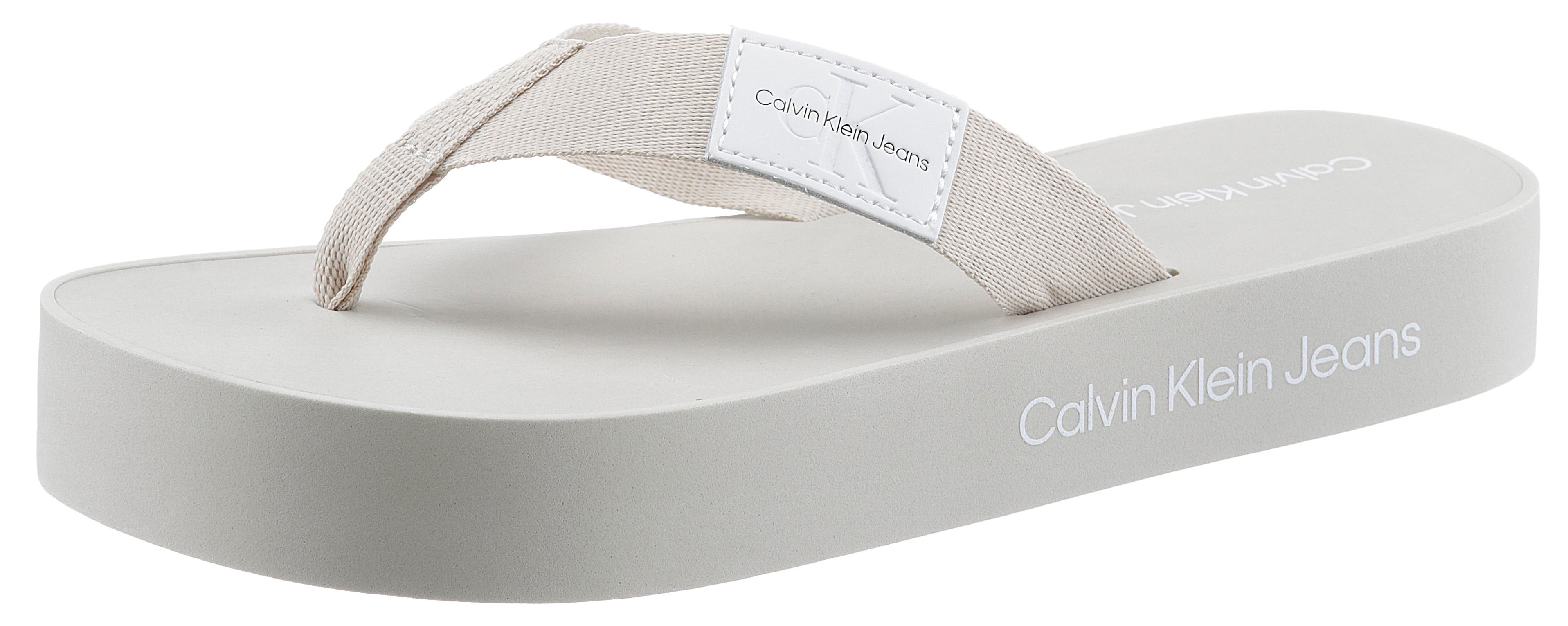 Calvin Klein Jeans Damen Flatform-Flipflop Flip Flop, eierschalenfarben, 36 EU