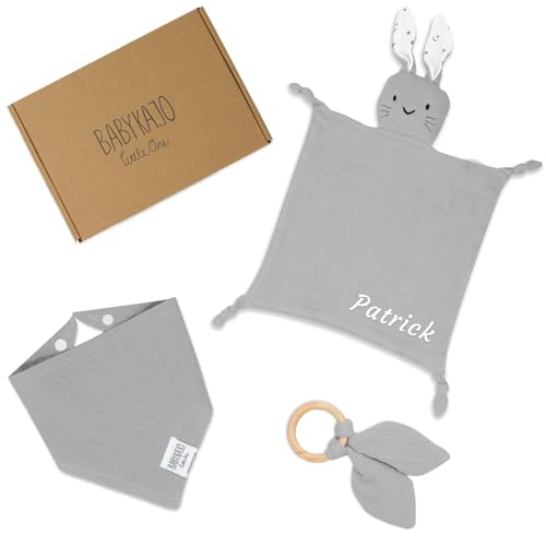 BABYKAJO Baby Geschenk personalisiert 3 Teilig – Schnuffeltuch mit Namen+ Beißring + Halstuch- Süßes Geschenke zur Geburt für Jungen und Mädchen!
