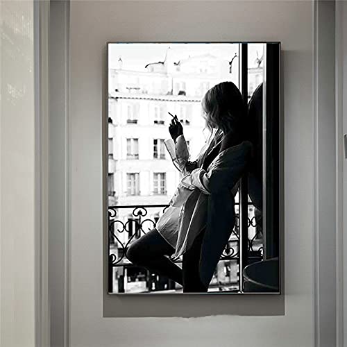 Mode Schwarz Weiß Rauchen Frau Am Fenster Poster und Druck Leinwand Malerei Wandkunst Bilder Dekoration Wandbild 40x60cm Rahmenlos