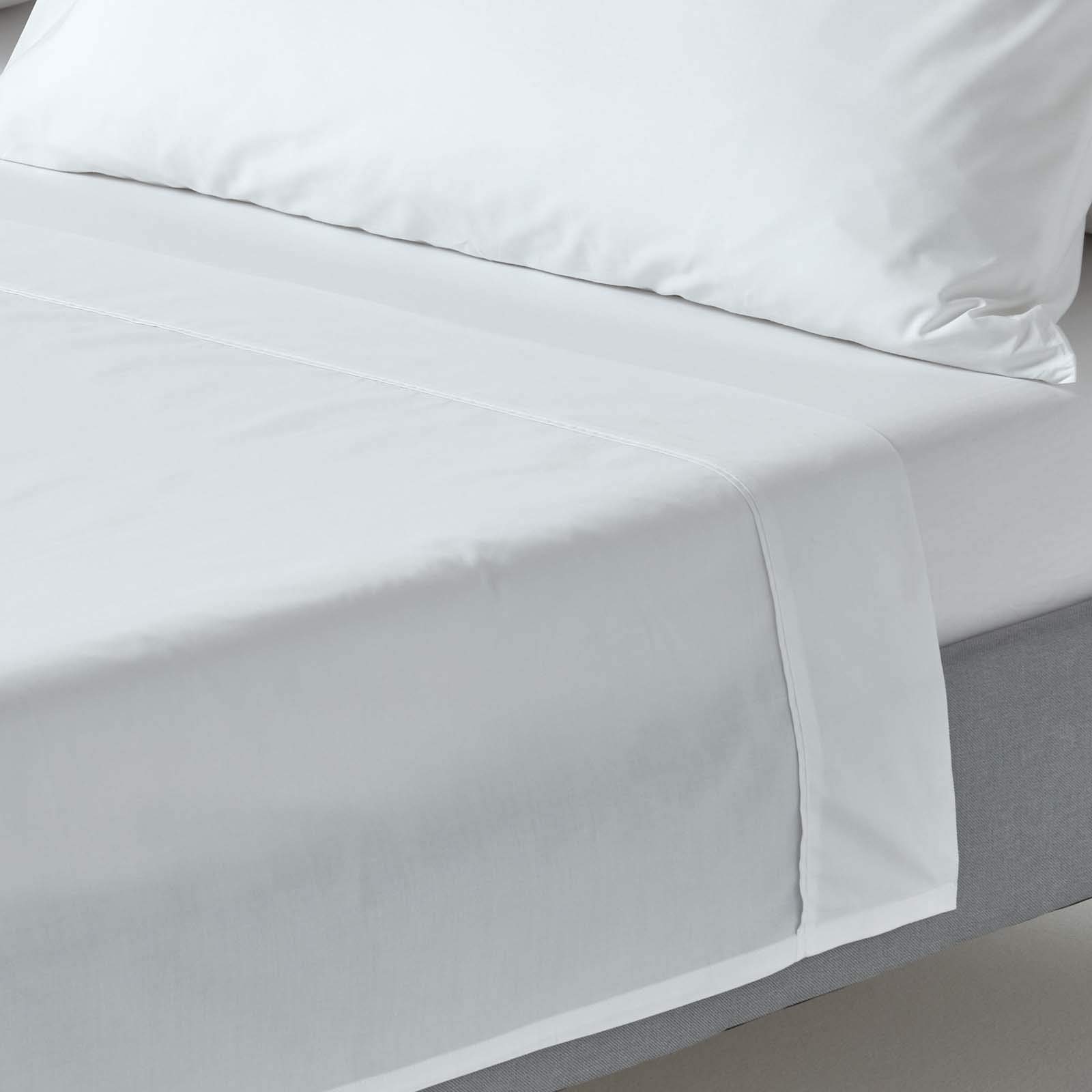 HOMESCAPES Perkal Bettlaken ohne Gummizug weiß 240x275 cm, Baumwoll-Betttuch ohne Spannrand, Haustuch ägyptische Baumwolle