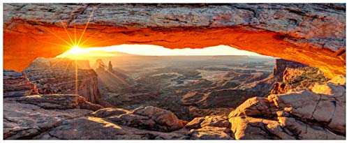 Wallario Glasbild Sonnenstrahl am Horizont – Leuchtende Felsspalte - 50 x 125 cm in Premium-Qualität: Brillante Farben, freischwebende Optik