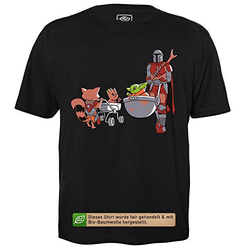 Baby Yoda vs Baby Groot - Herren T-Shirt für Geeks mit Spruch Motiv aus Bio-Baumwolle Kurzarm Rundhals Ausschnitt, Größe 3XL