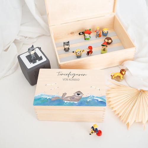 wunderwunsch - Personalisierte Tonie Kiste für Kinderzimmer - Magnetische Erinnerungskiste für Toniebox & Figuren (S | Klappdeckel,Otter)