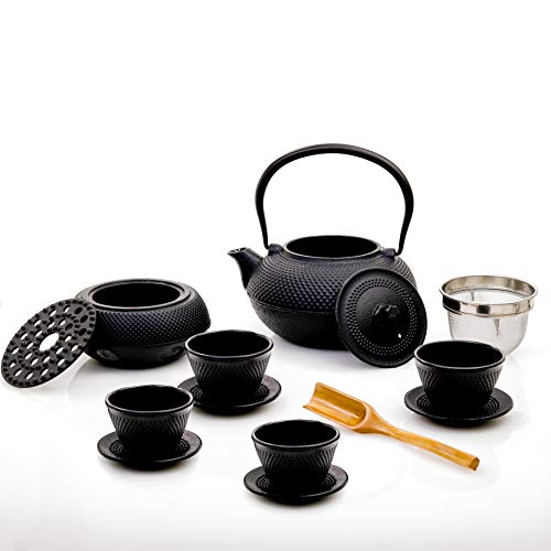 Lumaland Tee Set 12-teilig - 1,4 Liter Gusseiserne Teekanne, Stövchen, Dosierlöffel, Sieb, 4 Teebecher und 4 Untersetzer
