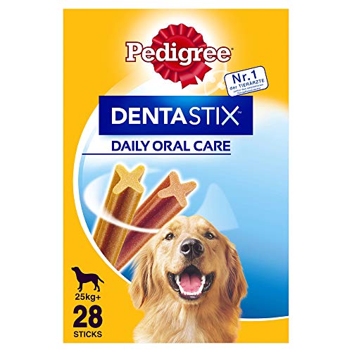 Pedigree DentaStix Zahnpflege Hundeleckerli für große Hunde, Kausnack mit Huhn- und Rindgeschmack gegen Zahnsteinbildung für gesunde Zähne, 4er Pack (4x 28 Stück)