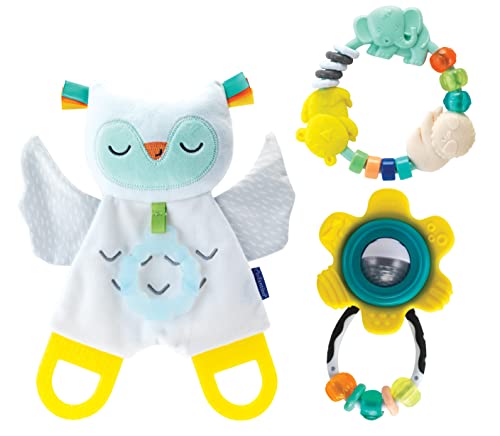 Infantino Spielzeug Set: Leuchtendes Kuscheltier Cuddly Pal mit Beißring – Plüscheule, multi-texturierter Beißring sowie drehbare und schüttelbare Babyrassel, 0M+