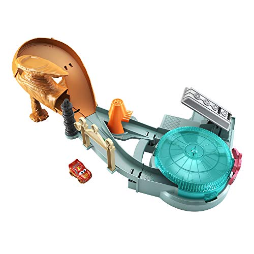 Disney Pixar Cars GTK92 - Cars Mini Racers Radiator Springs Spin Out! Spielset, Spielzeug ab 4 Jahren