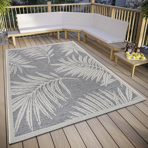 HANSE Home Paru Outdoor Teppich Wetterfest – Modernes Palmen Muster Florales Design, Wasserfest robuster Aussenteppich Flachgewebe für Garten, Balkon, Terrasse, Wohnzimmer – Grau Creme, 115x170cm