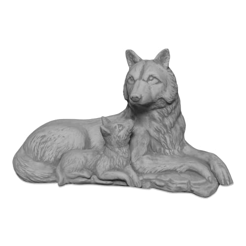 gartendekoparadies.de Massive Steinfigur Wölfin mit Jungen Wolf Wolfsrudel aus Steinguss frostfest