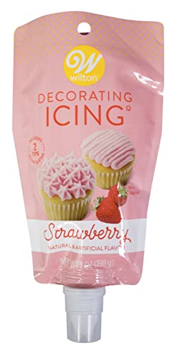 Wilton Strawberry Icing Pouch with Tips