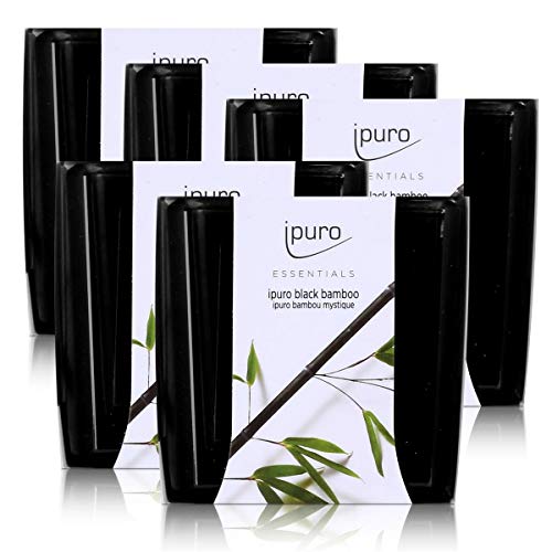 Essentials by Ipuro Duftkerze black bamboo 125g - Kräftig, grüne Frische vereint mit einer holzigen Nuance – ein herb-frischer Duft (5er Pack)