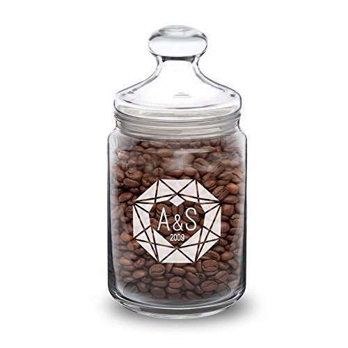 Casa Vivente - Bonbonglas mit Gravur - Herz Diamant - Personalisiert mit Initialen und Jahreszahl - Bonboniere aus Glas mit Deckel - Vorratsglas für Süßigkeiten, Kaffee und Müsli - Geschenk-Idee