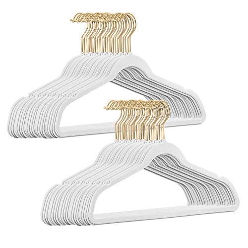 50 Stück hochwertige Samt Kleiderbügel in der Farbe Weiß mit Gold Look Haken/Anti-Rutsch/von StickandShine