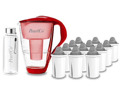 PearlCo - Glas-Wasserfilter (rot) mit 12 Protect+ classic Filterkartuschen (f. hartes Wasser) + 1 Trinkflasche aus Glas
